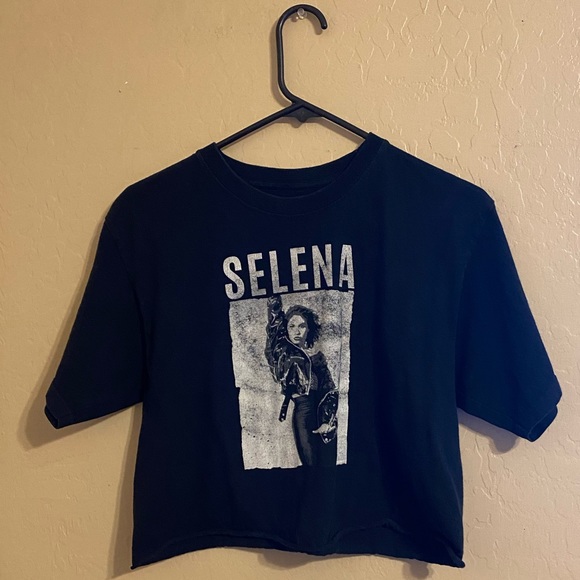 Official Selena Merchandise Crop Tops - Picture 1 of 4